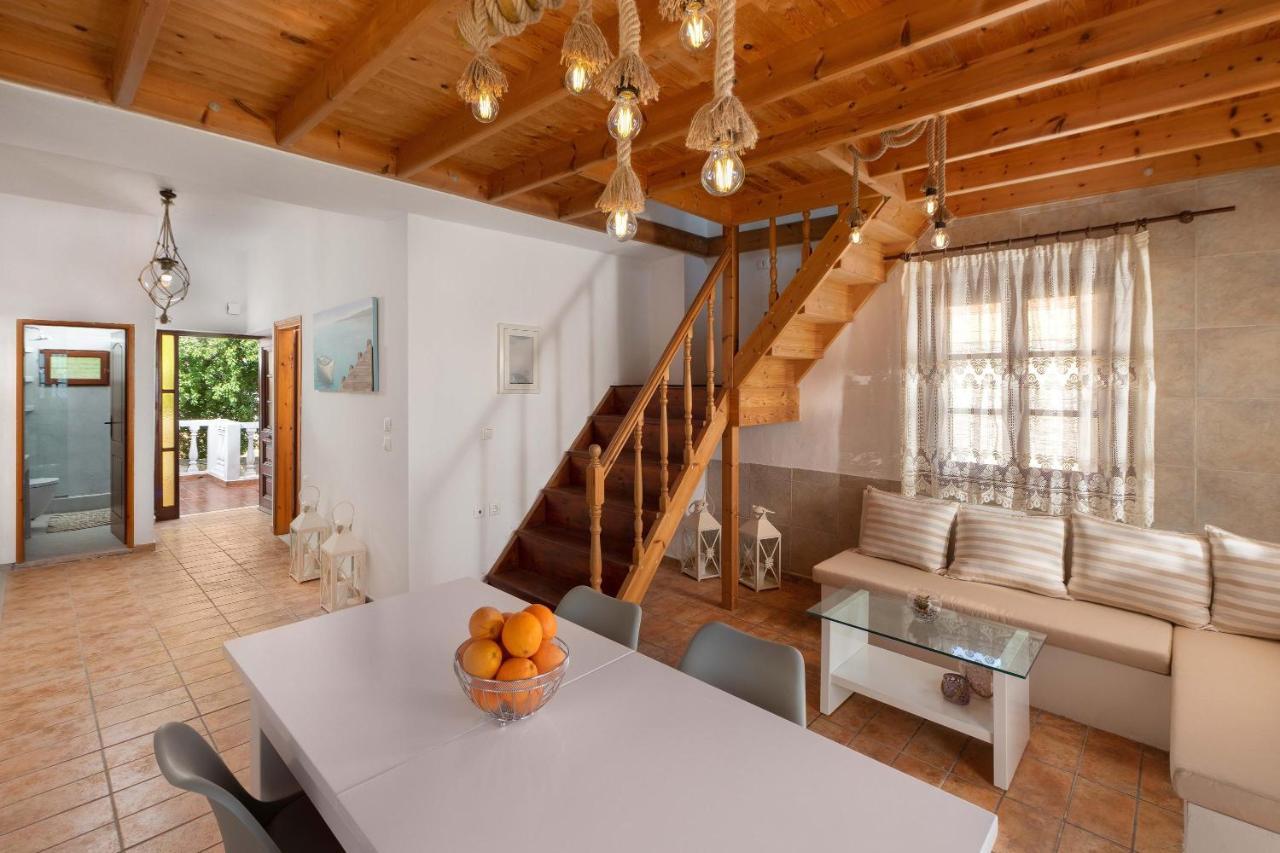 Maravelia Mare Guest House Symi Exterior photo