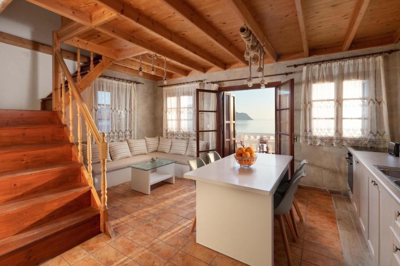 Maravelia Mare Guest House Symi Exterior photo