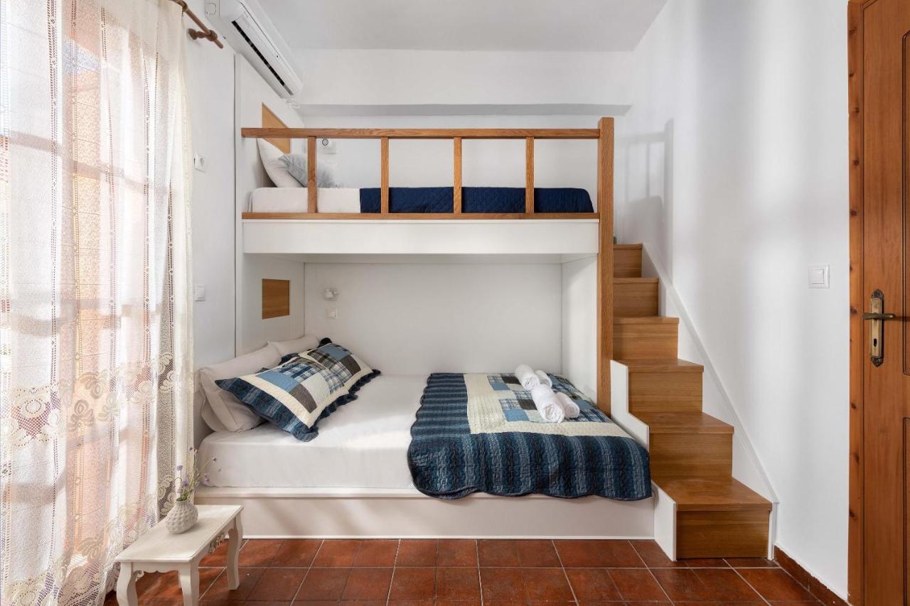 Maravelia Mare Guest House Symi Exterior photo