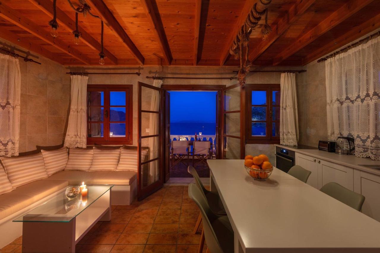 Maravelia Mare Guest House Symi Exterior photo